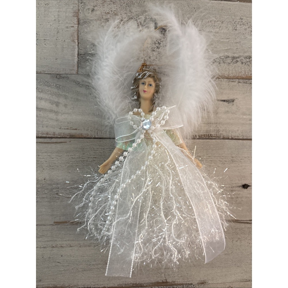 April Birthstone Angel W/Feather Wings 2005‎ Vintage Christmas Ornament